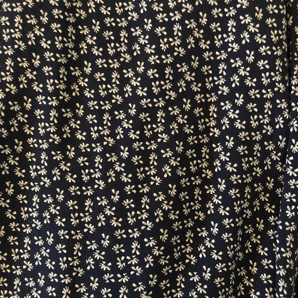 Brandy Melville Robbie dress - Picture 4 of 4